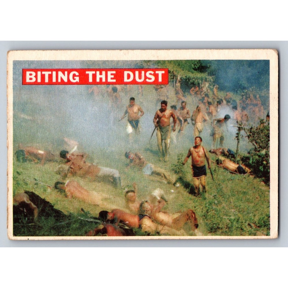 Walt Disney's Davy Crockett Battle Scene 1956 Topps #15 Biting The Dust